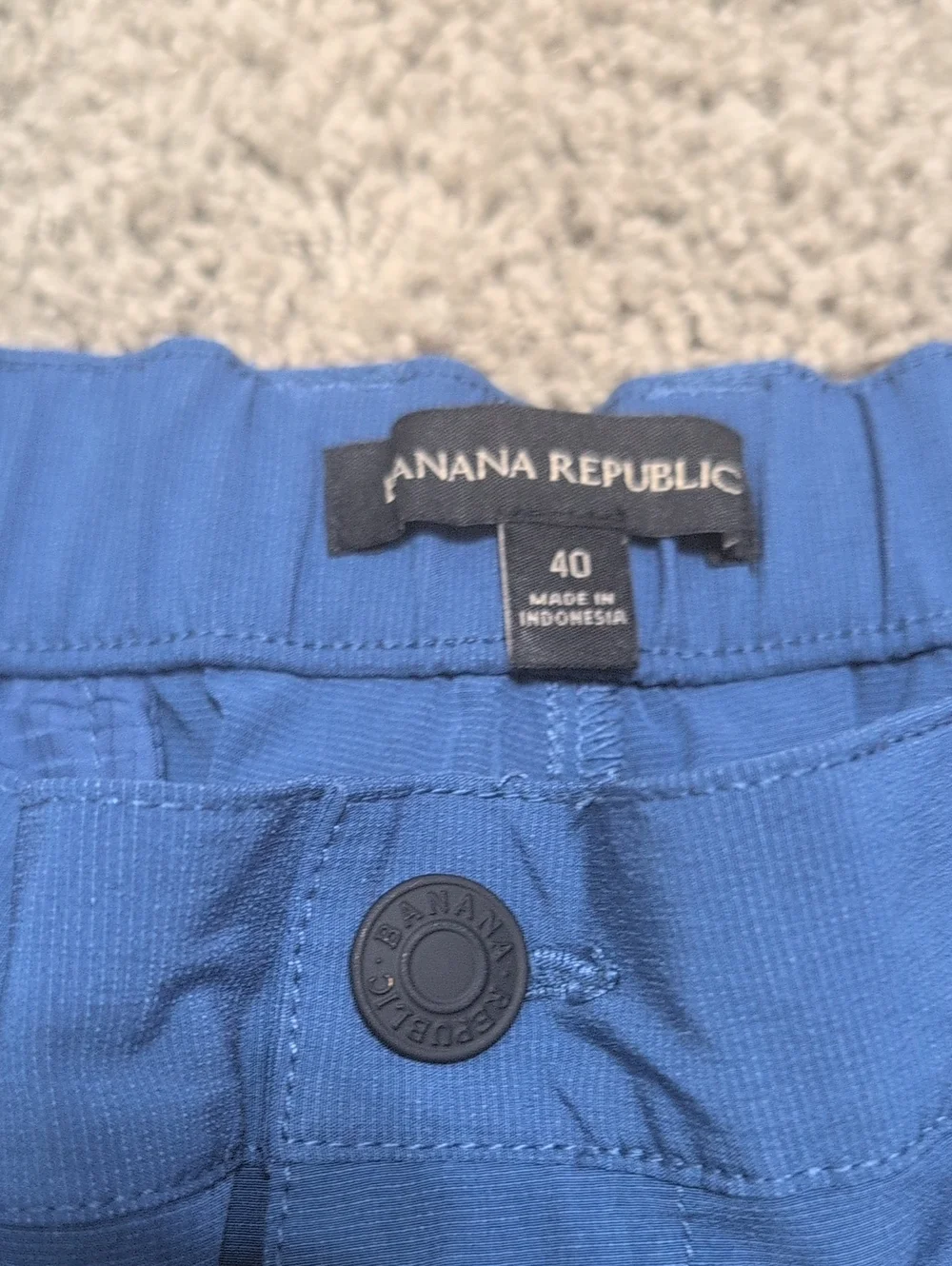 Banana Republic excellent back